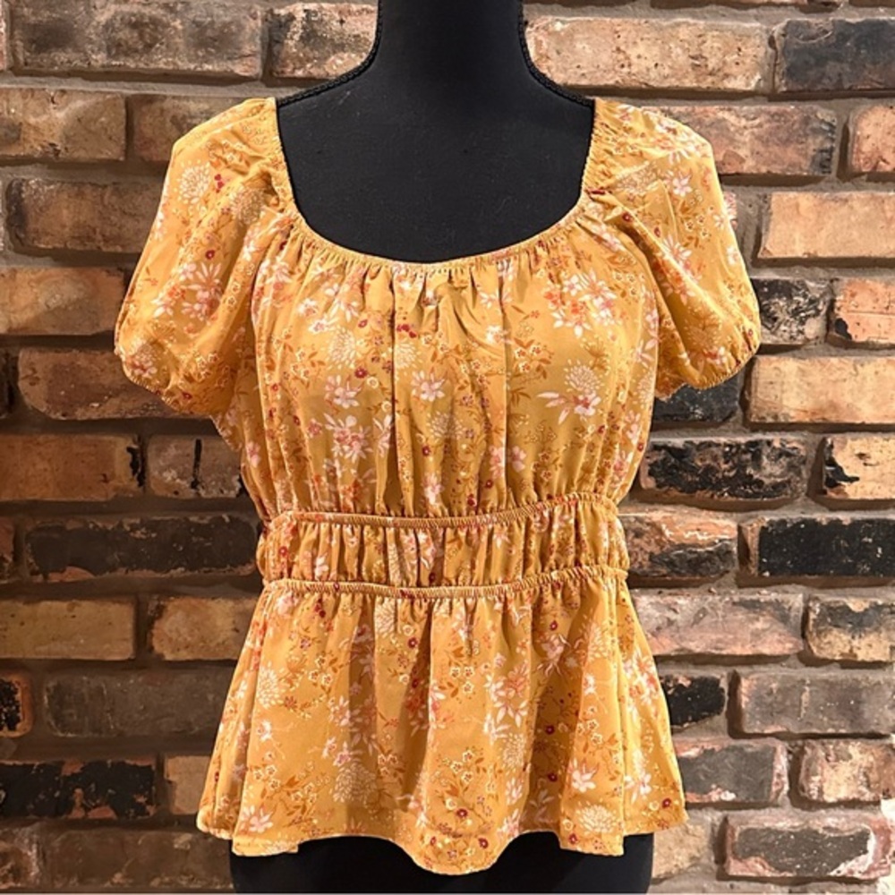 Pink Rose Gold Floral Top NEW WITH TAGS! Size Large